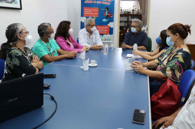 FCecon e Semed debatem vacinação contra o HPV nas escolas de Manaus