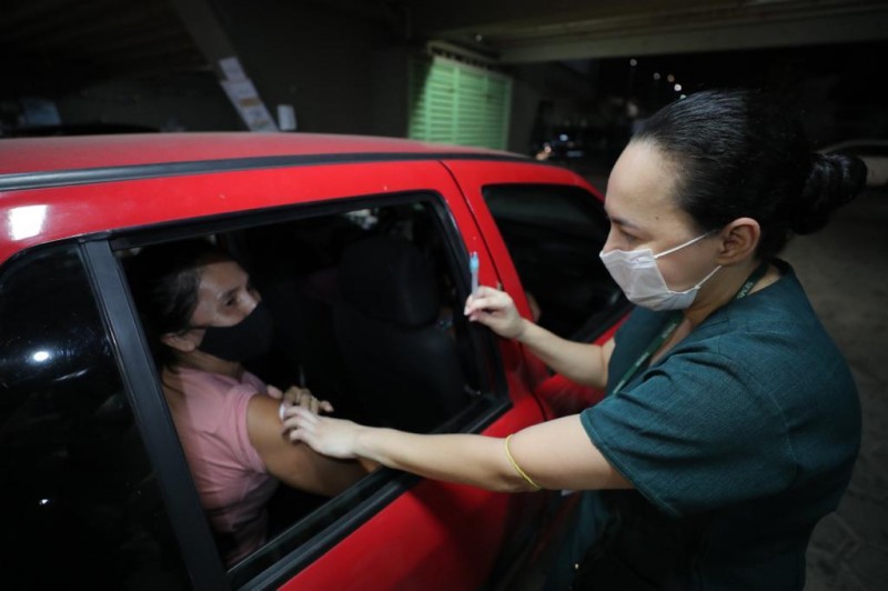Vacina Amazonas: Público aproveita a comodidade da madrugada para se vacinar