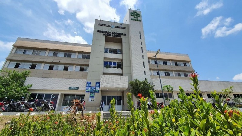 Hospital João Lúcio promove reencontro de pai e filha após um ano e meio de internação
