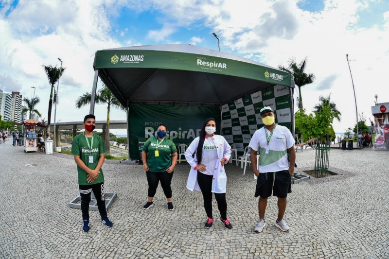 Governo do Amazonas reforça tenda do RespirAR com técnicos em enfermagem para atendimento na Ponta Negra