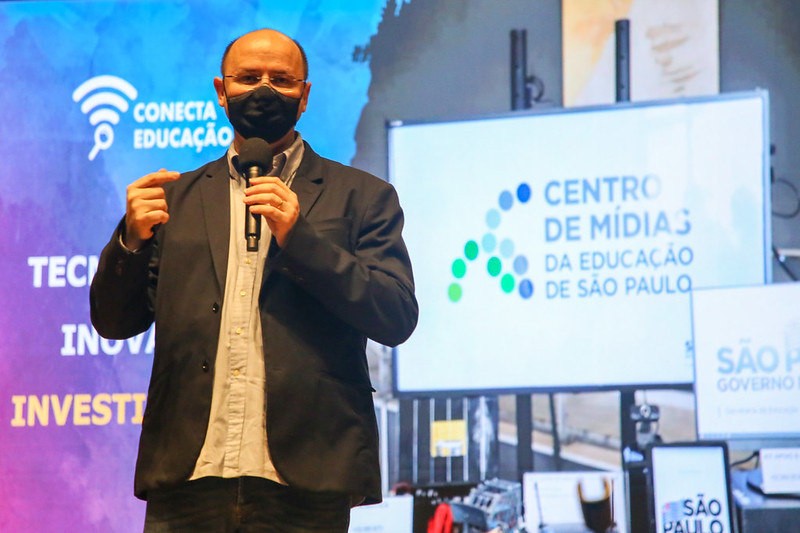 Escolas estaduais terão internet de 100 MB até 2022 em SP, diz Doria