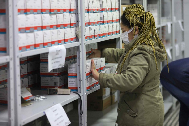 Governo do Amazonas recebe mais 108,8 mil doses da vacina contra Covid-19