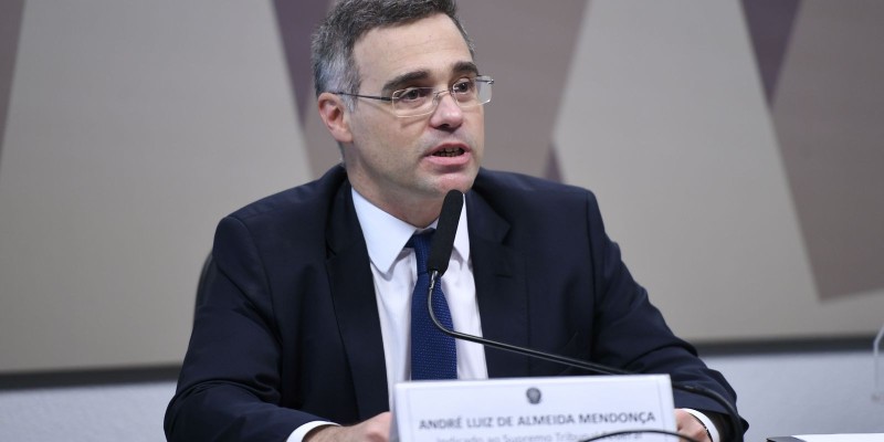 Mendonça diz que casamento entre pessoas do mesmo sexo é um direito